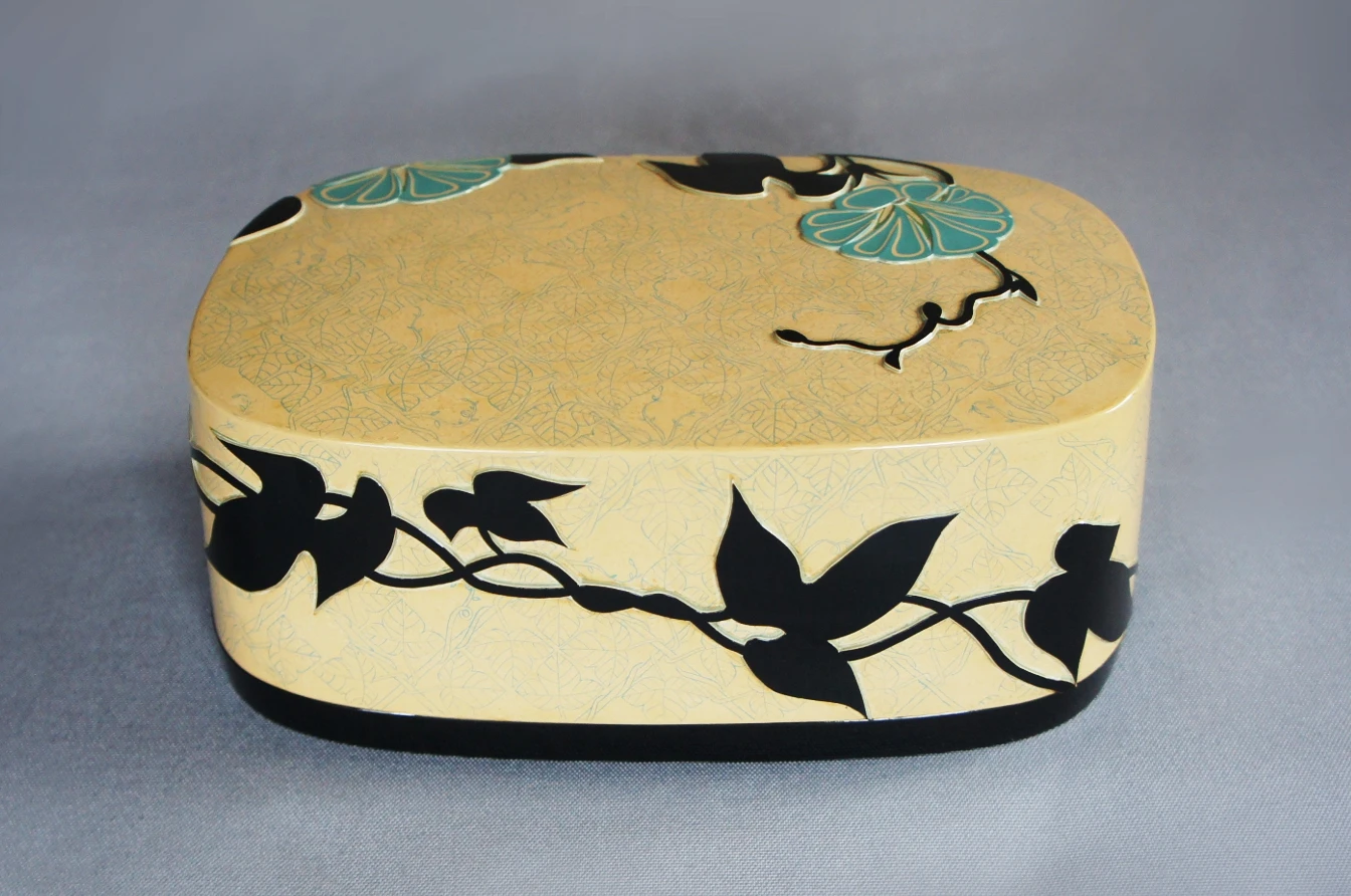 彫漆蒟醤朝顔の箱 | 菅野かおり Kaori Sugano 漆
