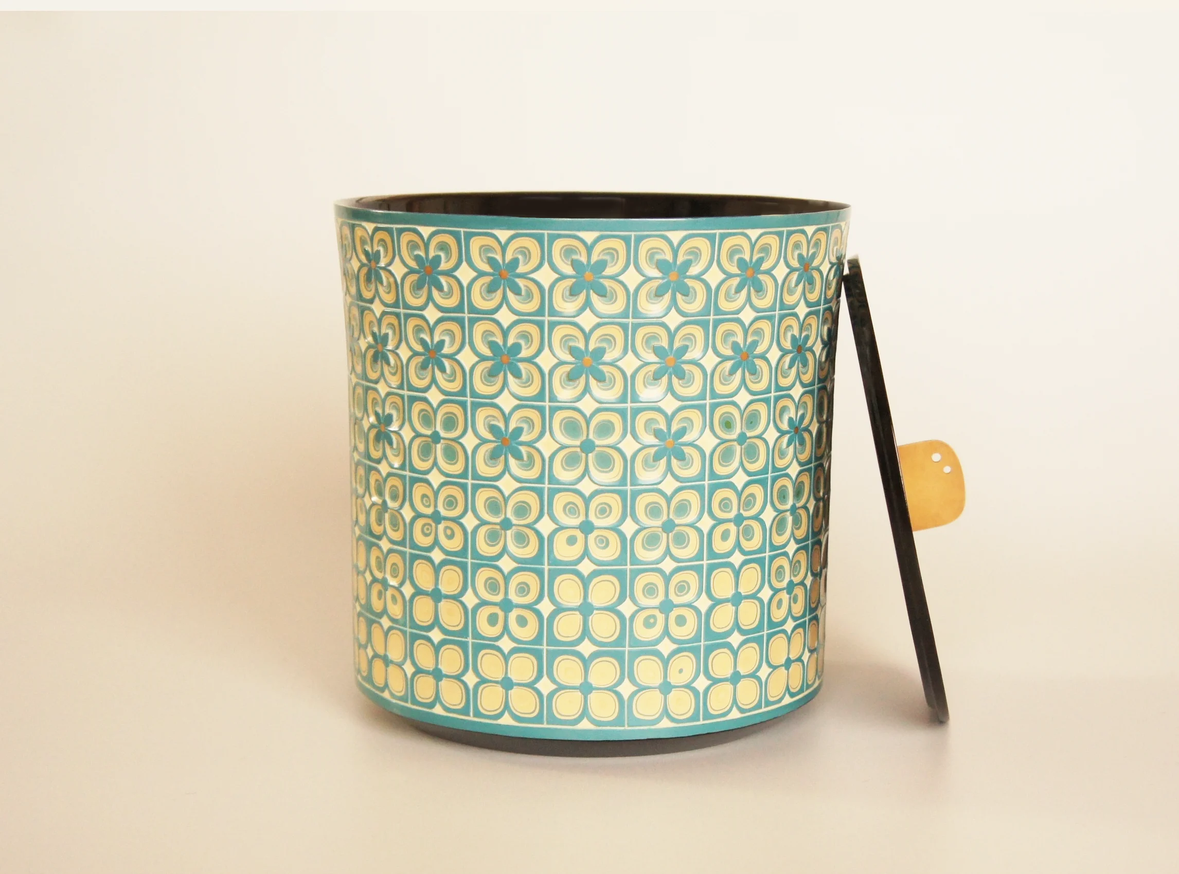 The choshitsu (carverd lacquery) Water Container titled Hydrangeas with its lid opened.