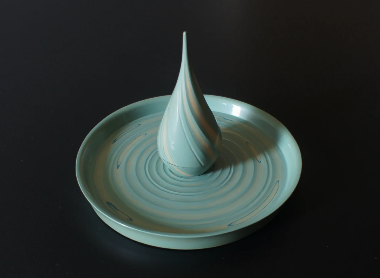 Drop-shaped Incense Container and Incense Tray Set | Kaori Sugan - Japanese lacquer