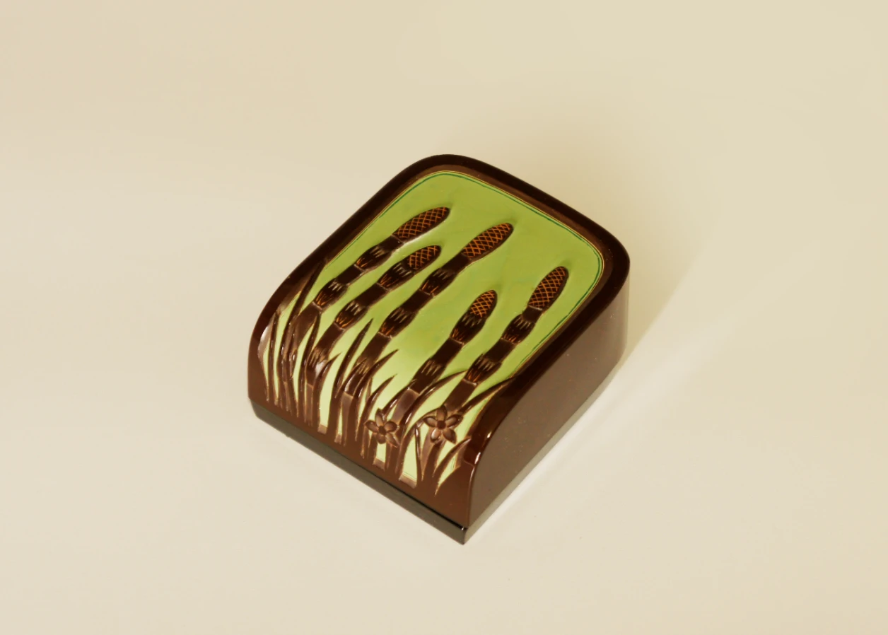 Choshitsu (carved lacquer) Incense Container - Field Horsetail (tsukushi) by Kaori Sugano.